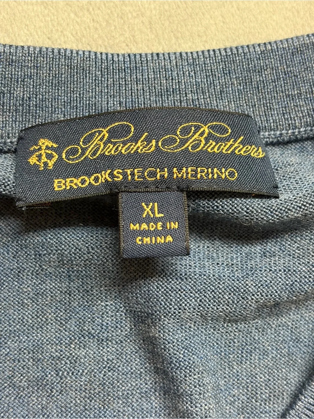 Brooks Brothers BrooksTech Marino Wool V Neck Vest XL Blue Distressed Grunge
